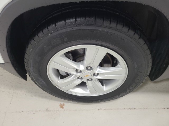 Used 2019 Chevrolet Trax LT w/ LT Convenience Package FWD image 36