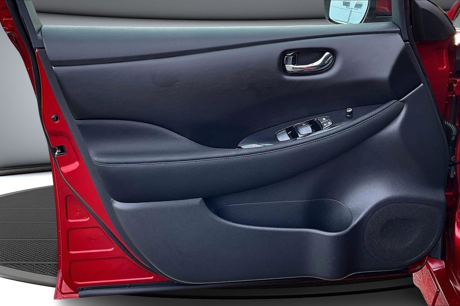 Used 2022 Nissan Leaf SV image 19