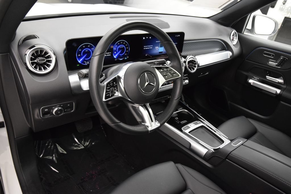 Certified 2024 Mercedes-Benz EQB 300 4MATIC image 21