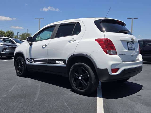 Used 2017 Chevrolet Trax LS AWD/4WD image 4