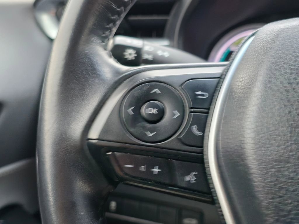 Used 2022 Toyota Venza LE image 33