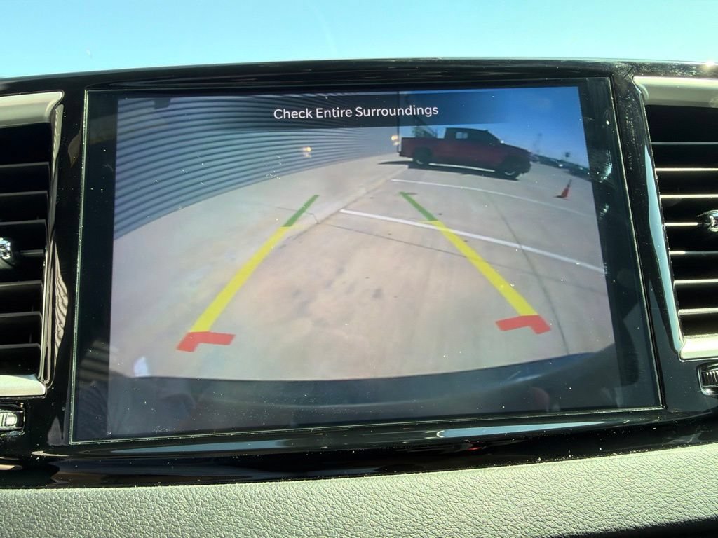 Used 2025 Chrysler Pacifica Select FWD image 45