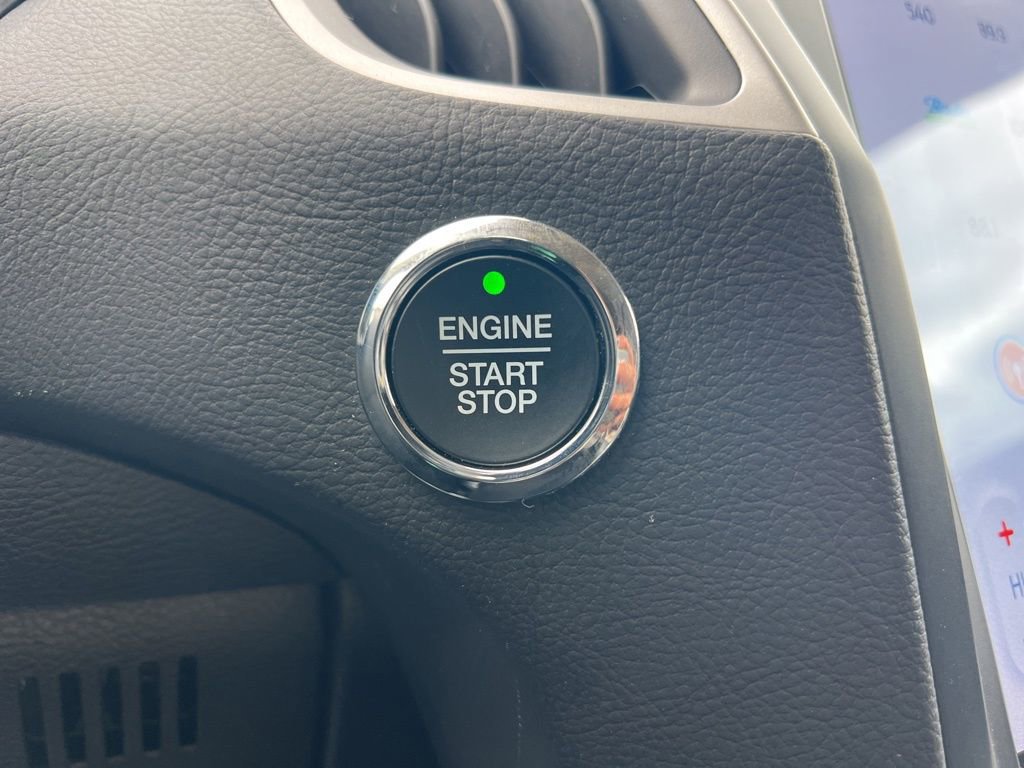 Used 2022 Ford Edge SEL w/ Sport Appearance Package image 22