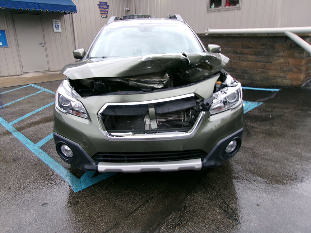 Used 2017 Subaru Outback 2.5i Limited AWD/4WD image 3