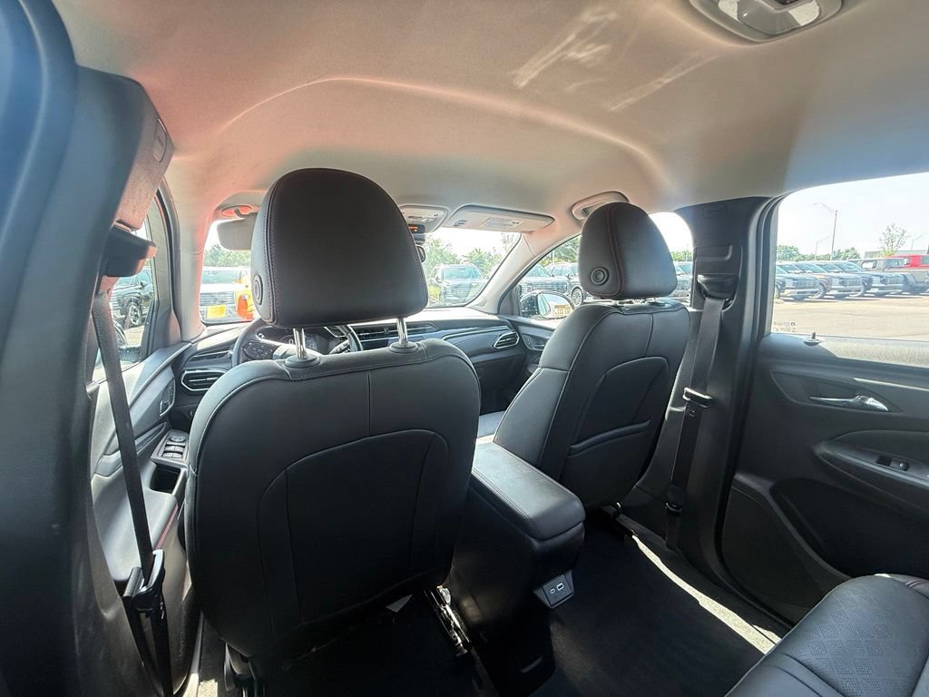Used 2023 Chevrolet Bolt EUV LT w/ Convenience Package FWD image 26