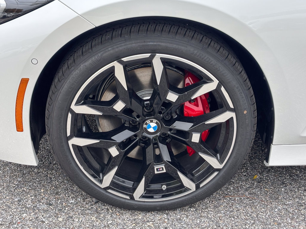 New 2026 BMW 330i xDrive Sedan w/ M Sport Package AWD/4WD image 8