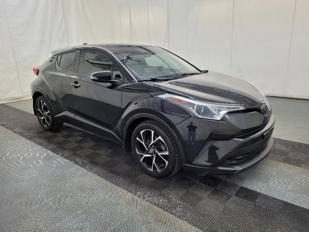 Used 2019 Toyota C-HR XLE image 11