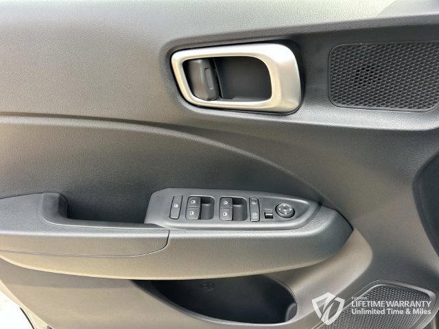 New 2026 Hyundai Venue SEL FWD image 23