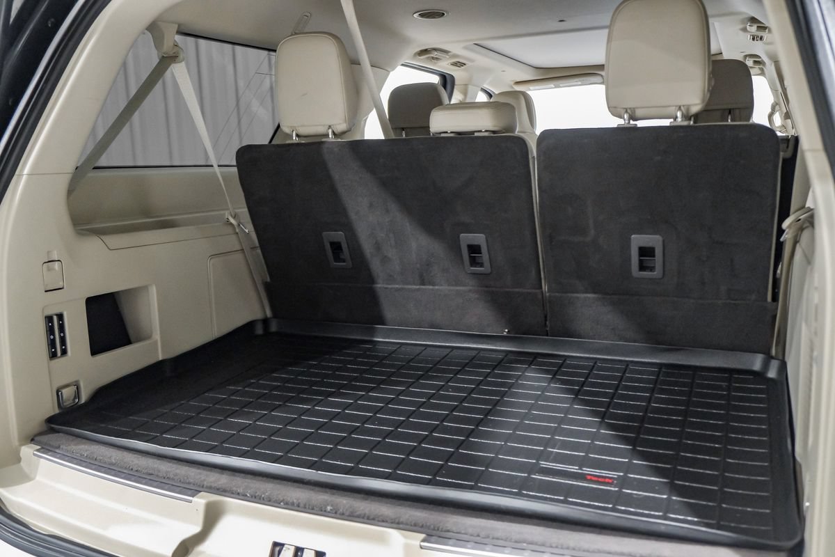 Used 2020 Lincoln Navigator L Reserve w/ Luxury Package RWD image 59