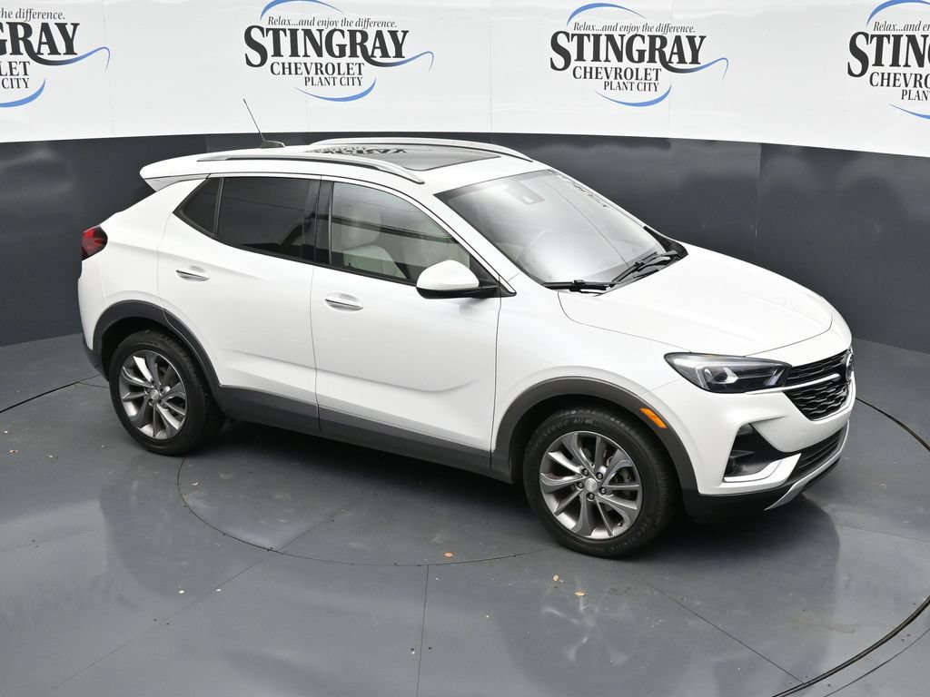 Used 2021 Buick Encore GX Essence w/ Experience Buick Package FWD image 18