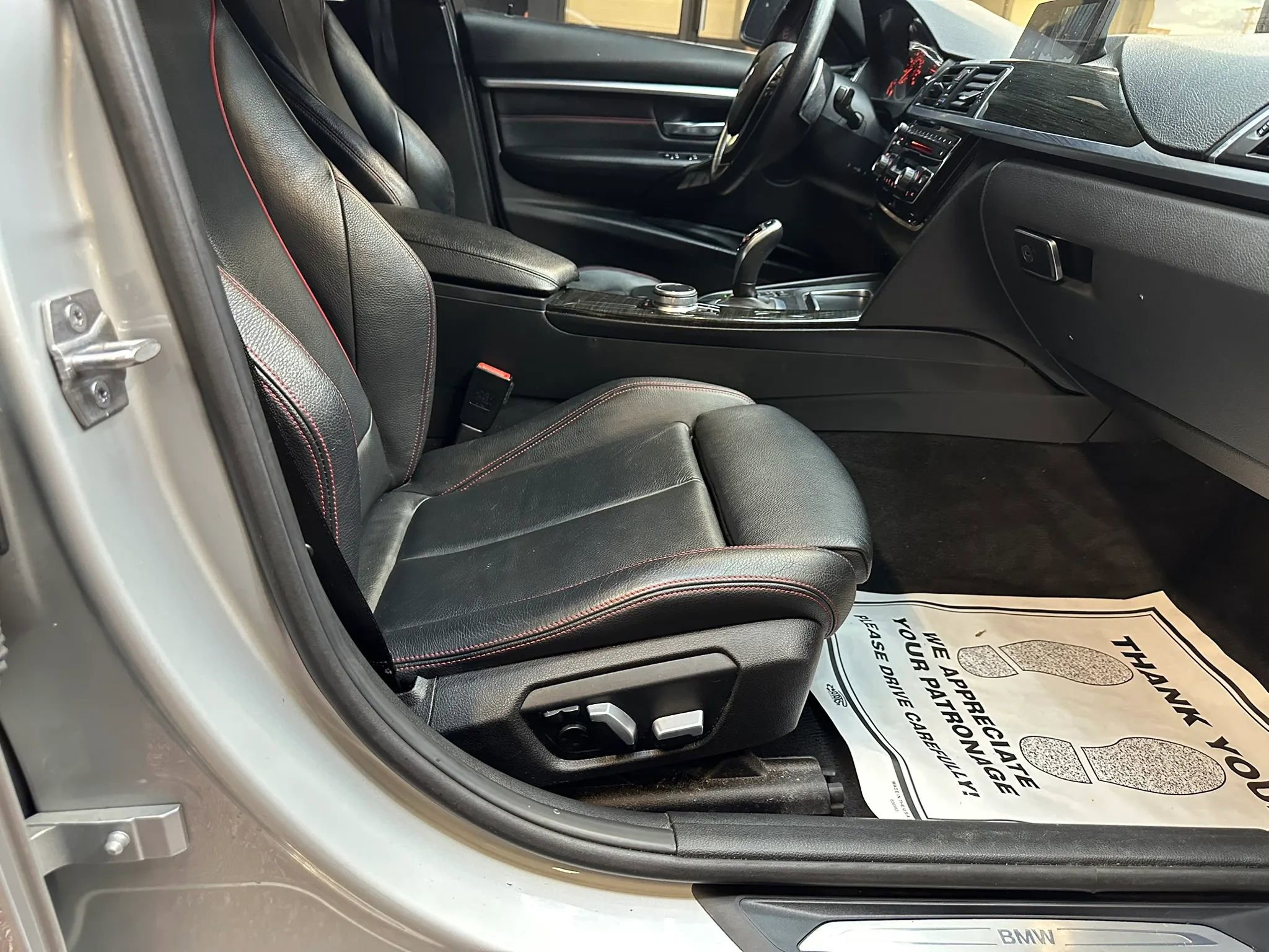 Used 2017 BMW 330i Sedan image 24