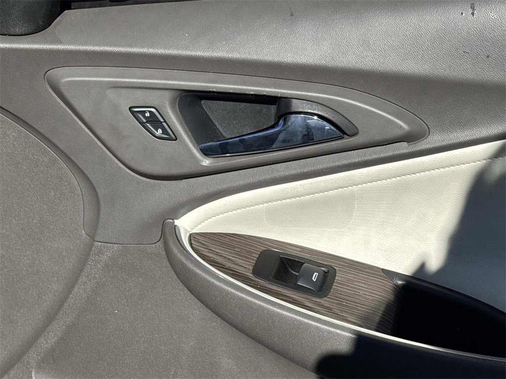 Used 2020 Chevrolet Malibu Premier image 17