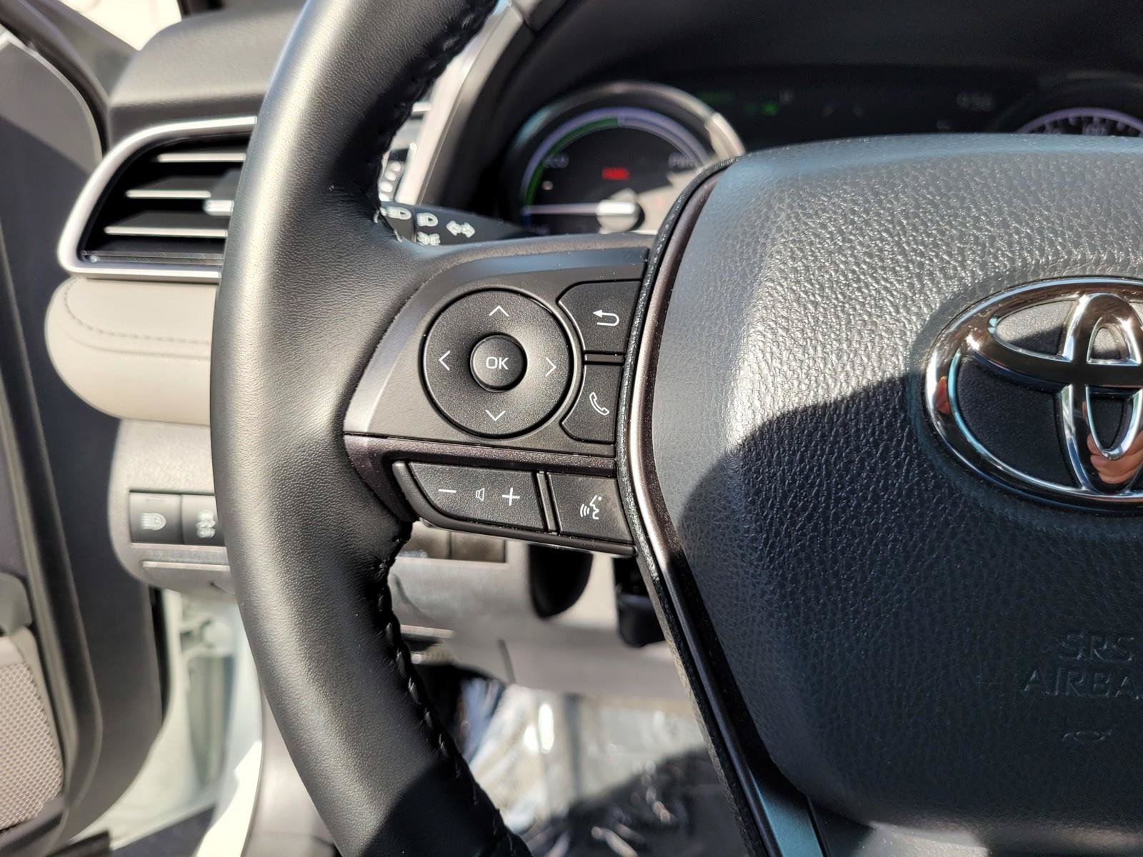 Used 2021 Toyota Camry XSE FWD image 33