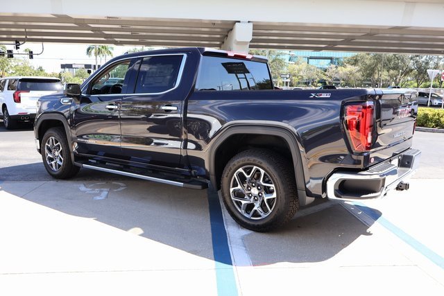 New 2026 GMC Sierra 1500 SLT w/ SLT Premium Package image 4