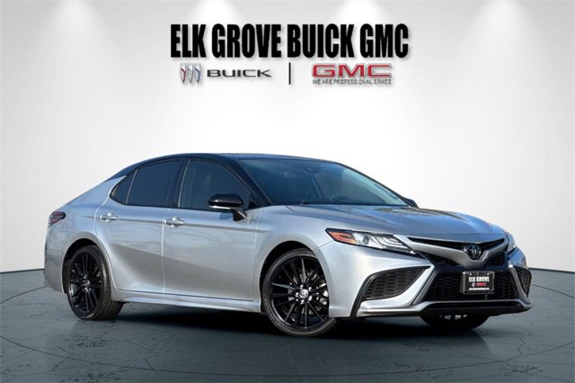 Used 2021 Toyota Camry XSE image 2