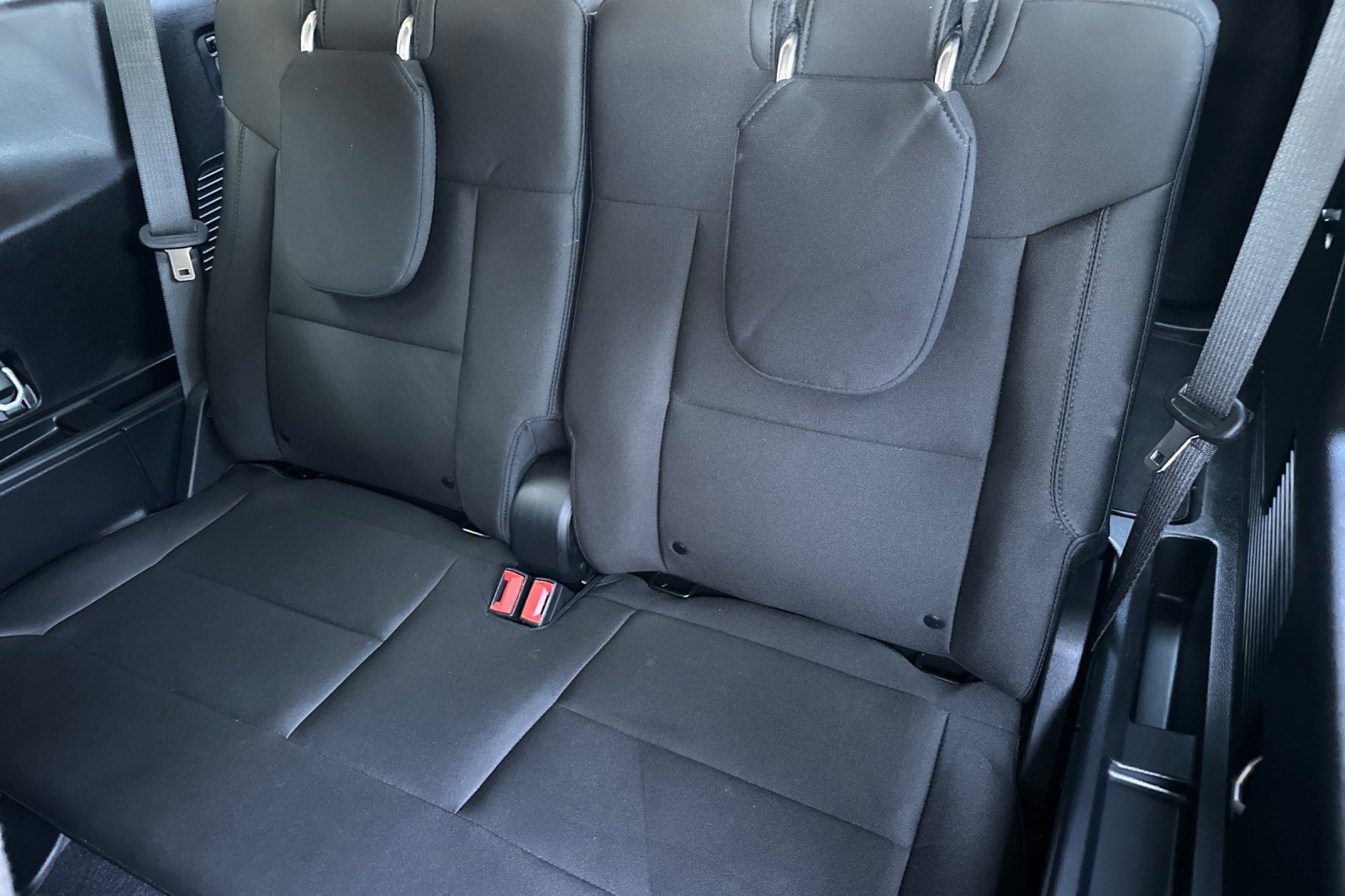 Used 2024 Ford Explorer XLT image 15