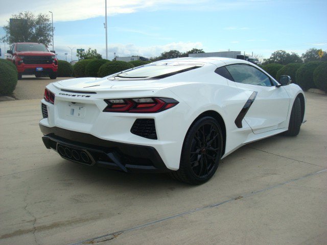 New 2027 Chevrolet Corvette Stingray Coupe w/ Z51 Performance Package RWD image 7