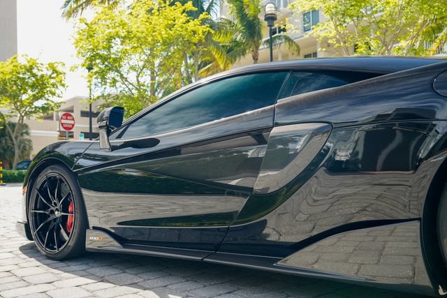 Used 2019 McLaren 600LT RWD image 19
