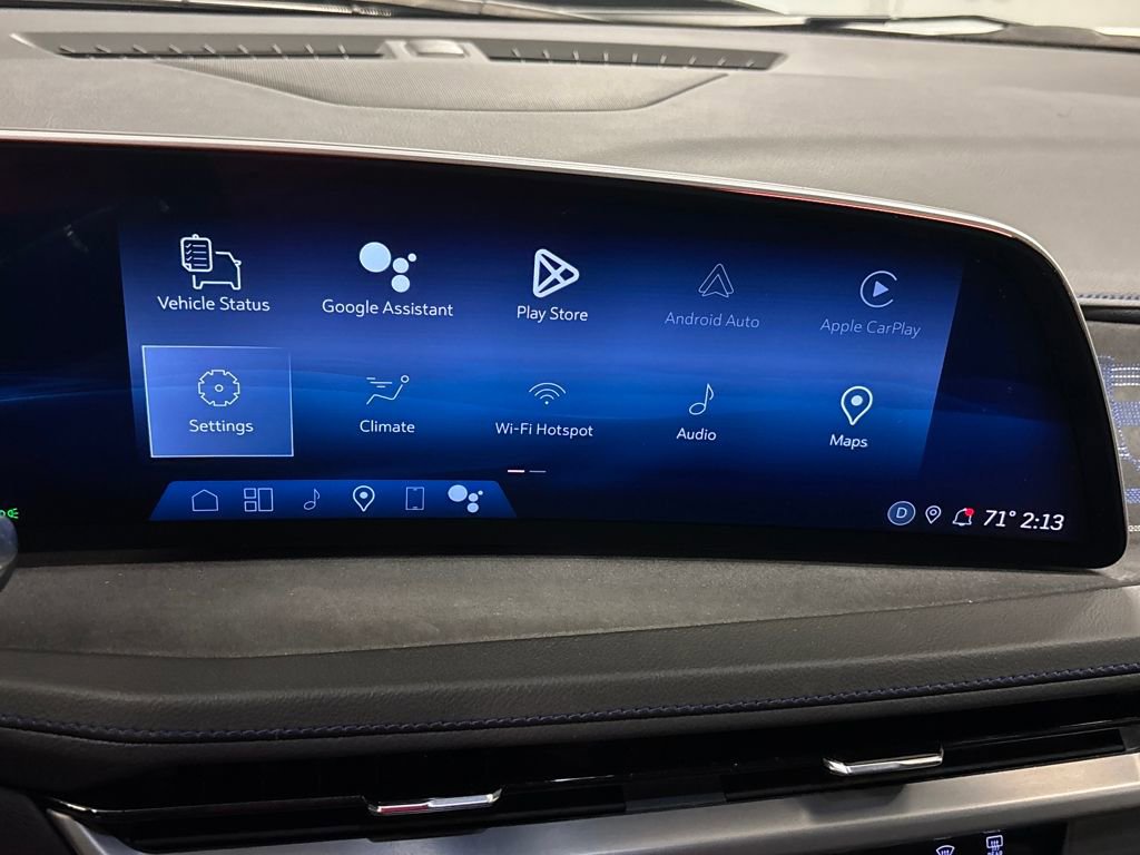 Used 2024 Cadillac XT4 Sport w/ Cold Weather Package image 35