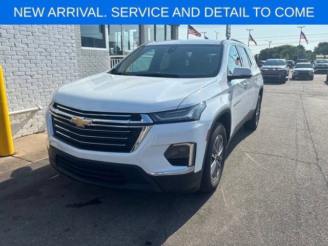 Used 2023 Chevrolet Traverse LT