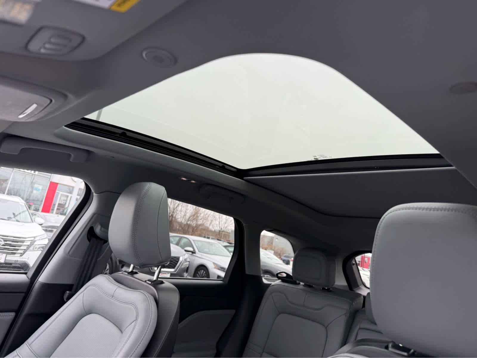 Used 2022 Lincoln Corsair Reserve w/ Sport Package image 16