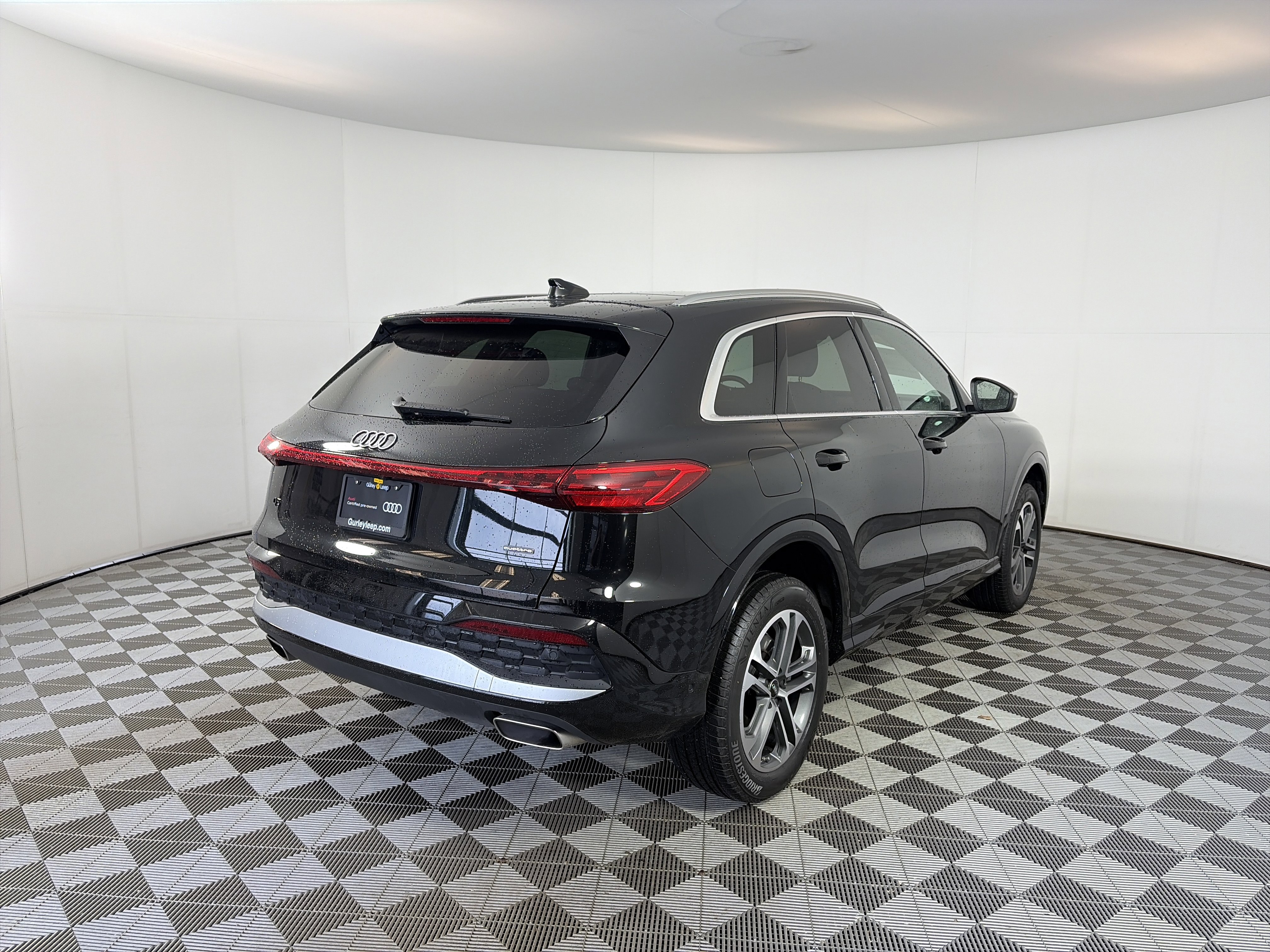 Used 2025 Audi Q5 Premium Plus w/ Premium Plus AWD/4WD image 10