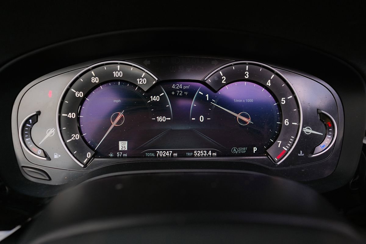 Used 2019 BMW 530i w/ Convenience Package RWD image 14