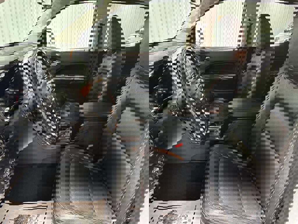 Used 2016 GMC Canyon SLT image 9