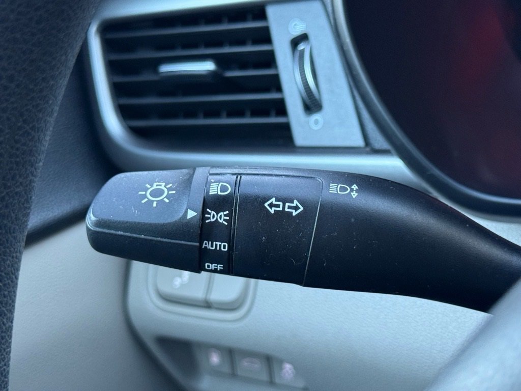 Used 2018 Kia Optima LX image 18