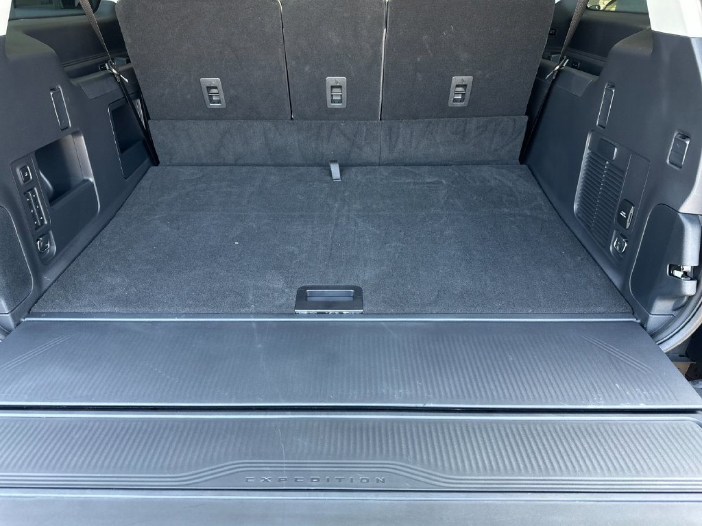 Used 2026 Ford Expedition Max Active RWD image 15