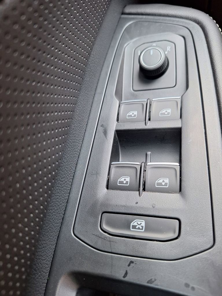 New 2026 Volkswagen Atlas SE image 20