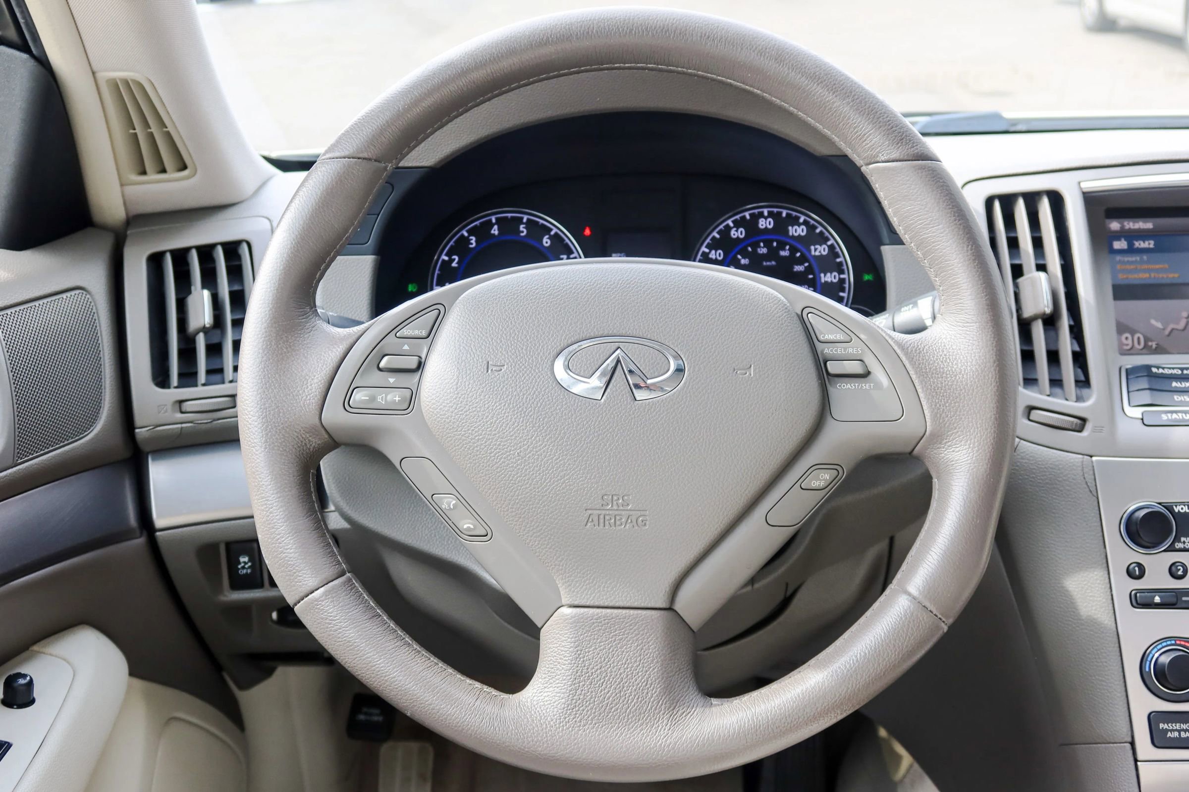 Used 2011 INFINITI G25 x w/ Moonroof Pkg image 15