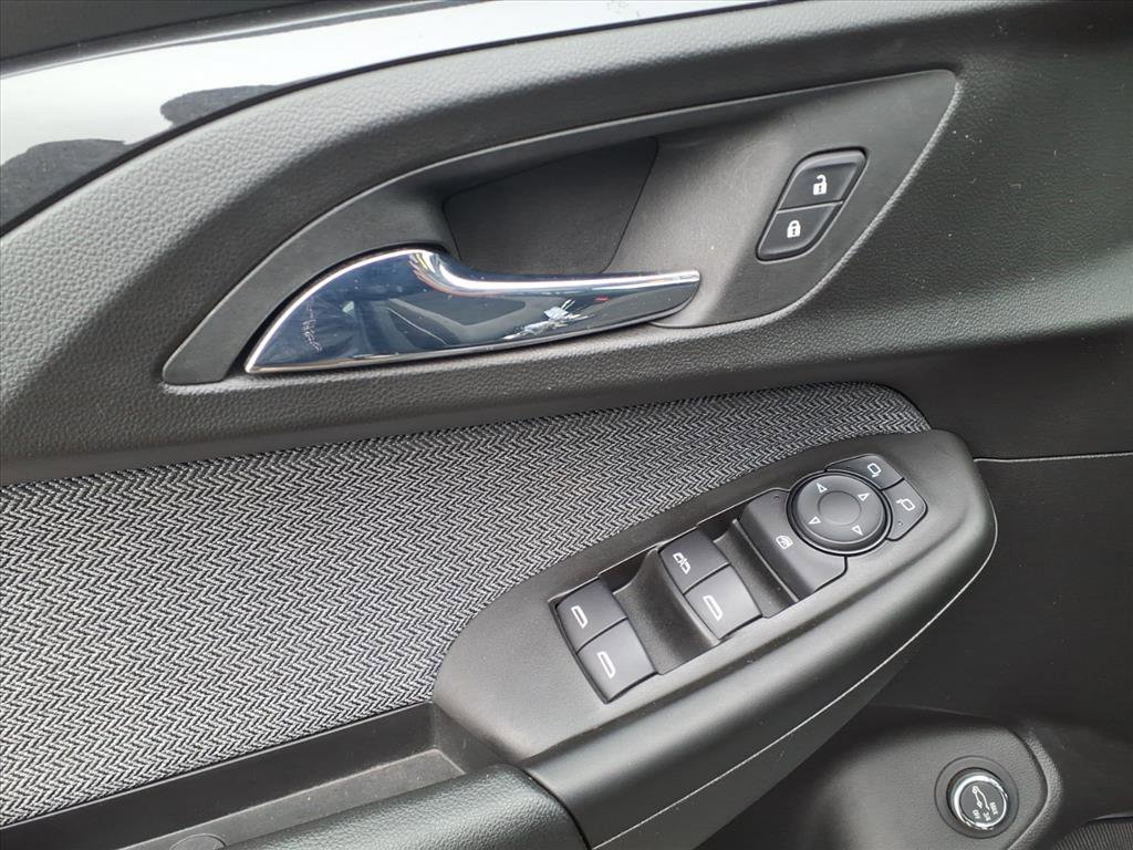 Used 2021 Chevrolet TrailBlazer LT w/ Sun and Liftgate Package image 14