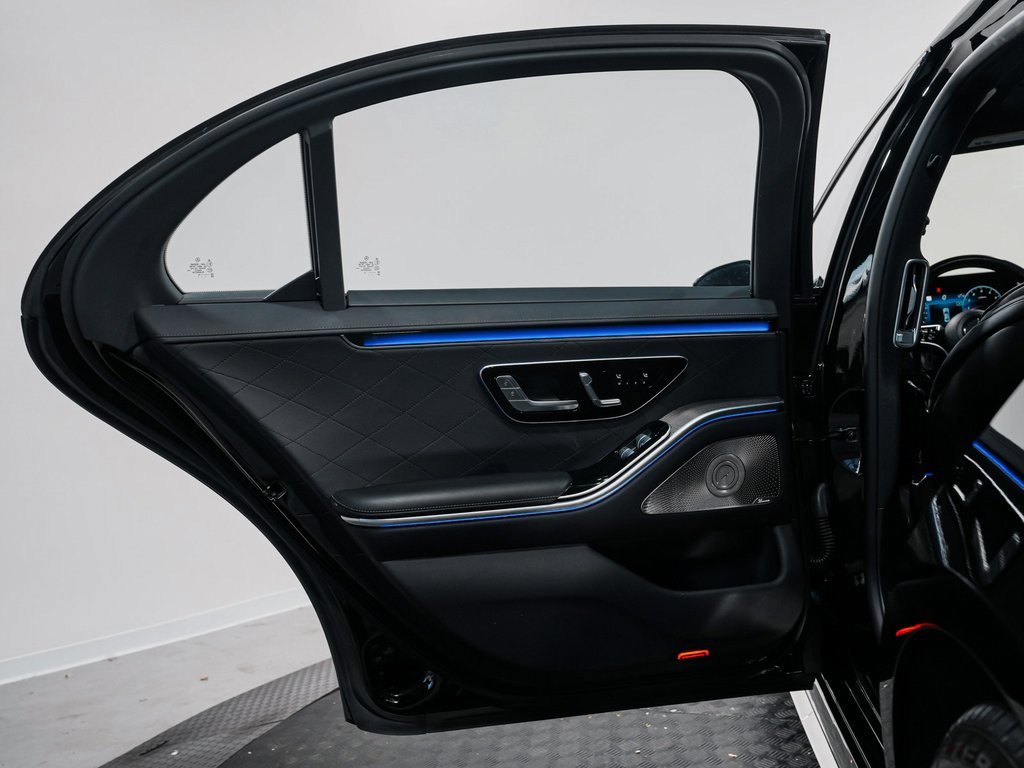 Used 2023 Mercedes-Benz S 580 4MATIC Sedan image 14