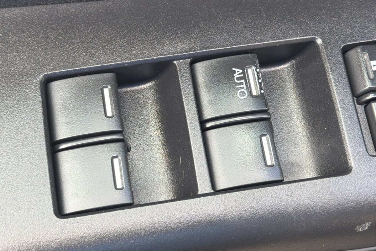 Used 2016 Honda CR-V EX image 37