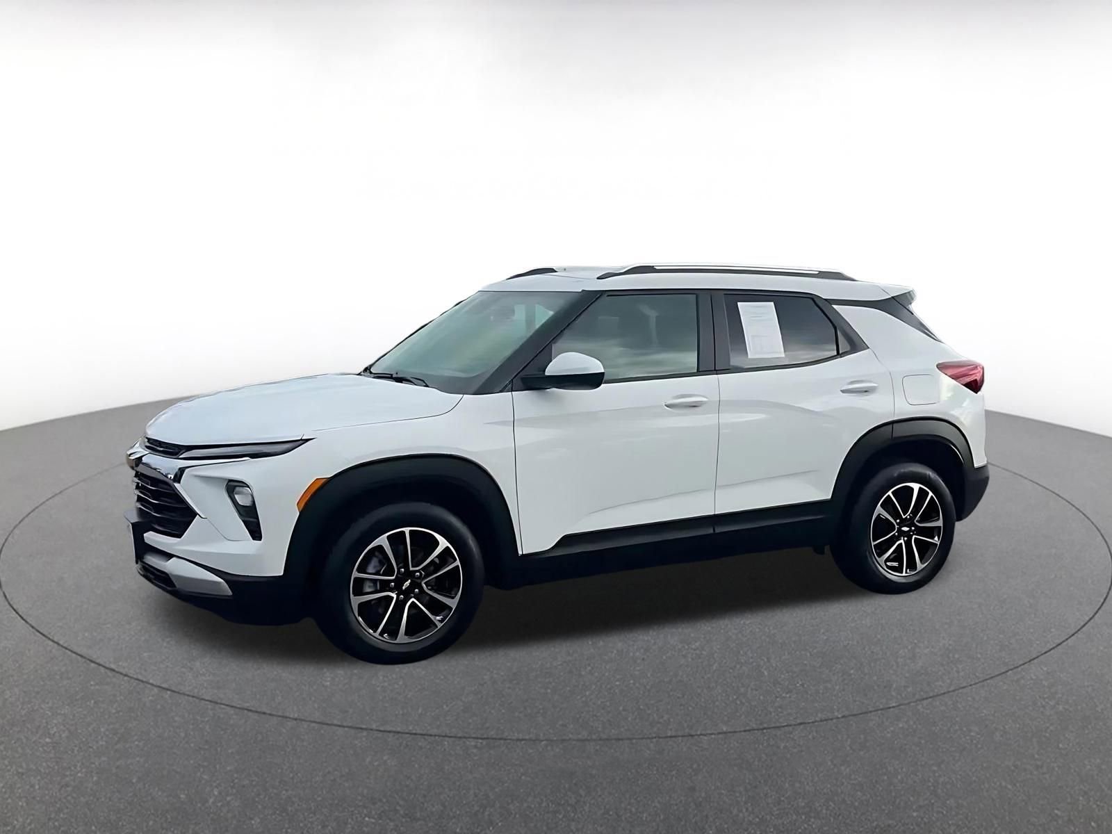 Used 2025 Chevrolet TrailBlazer LT image 8