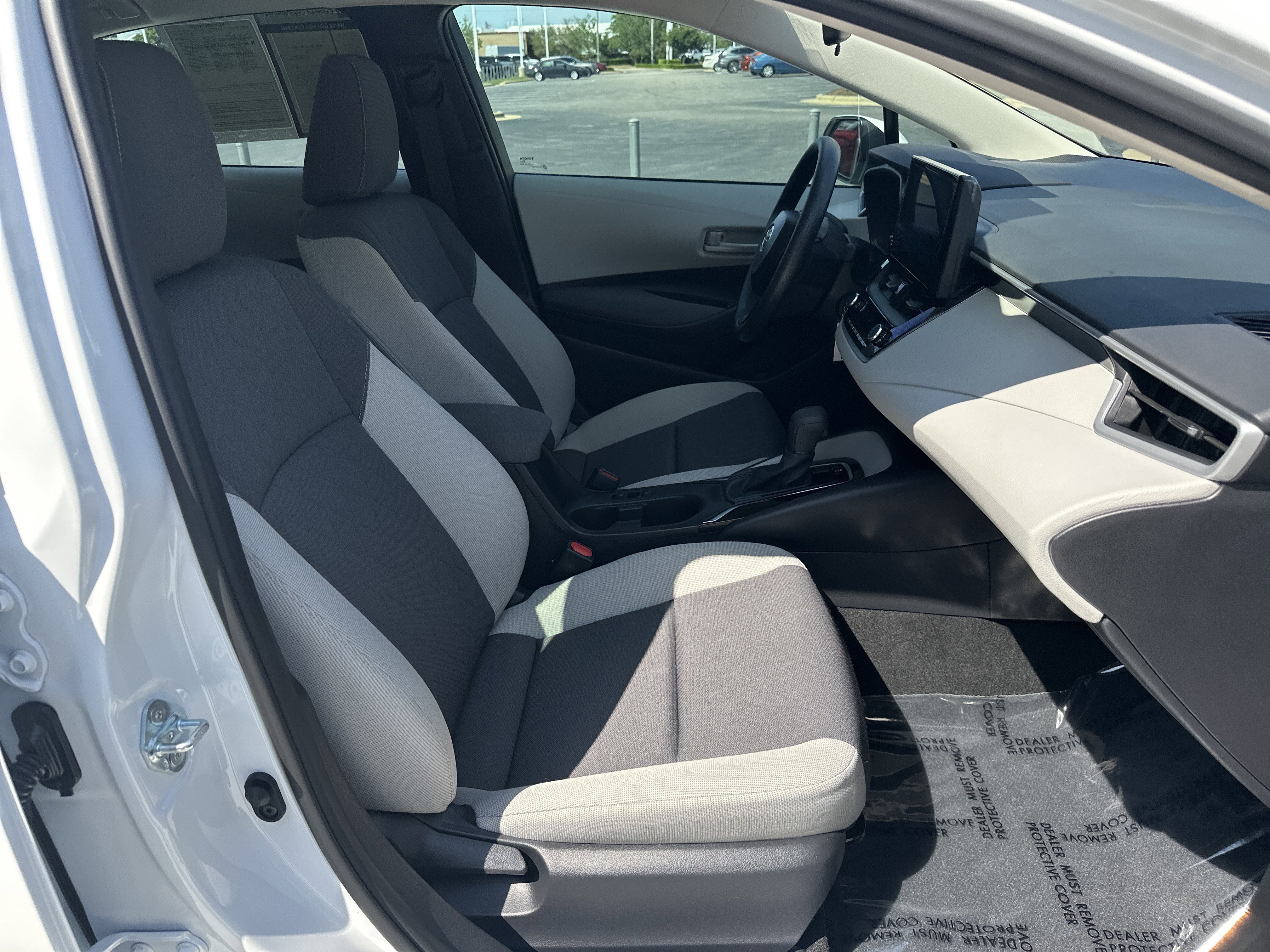 Used 2026 Toyota Corolla LE FWD image 33