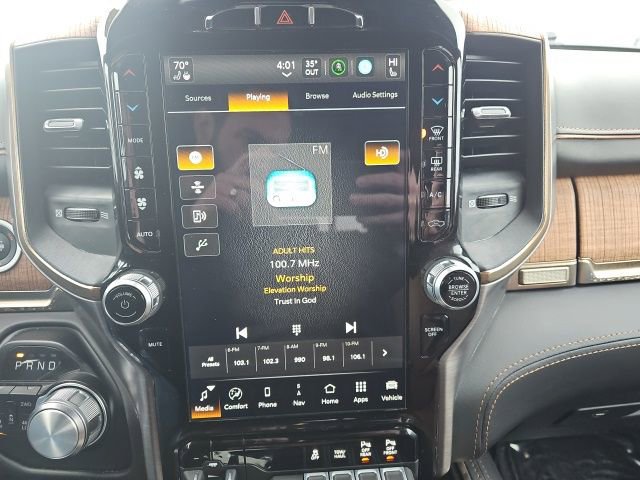 Used 2022 RAM 1500 Limited w/ Body-Colour Bumper Group image 19