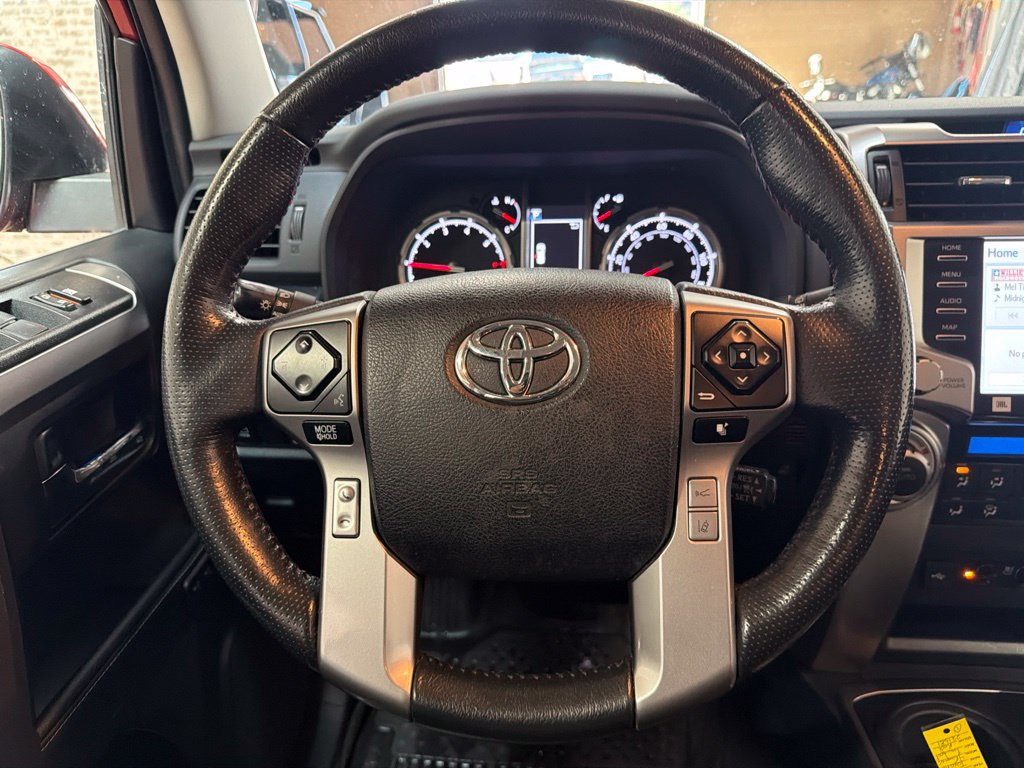 Used 2024 Toyota 4Runner Limited AWD/4WD image 20
