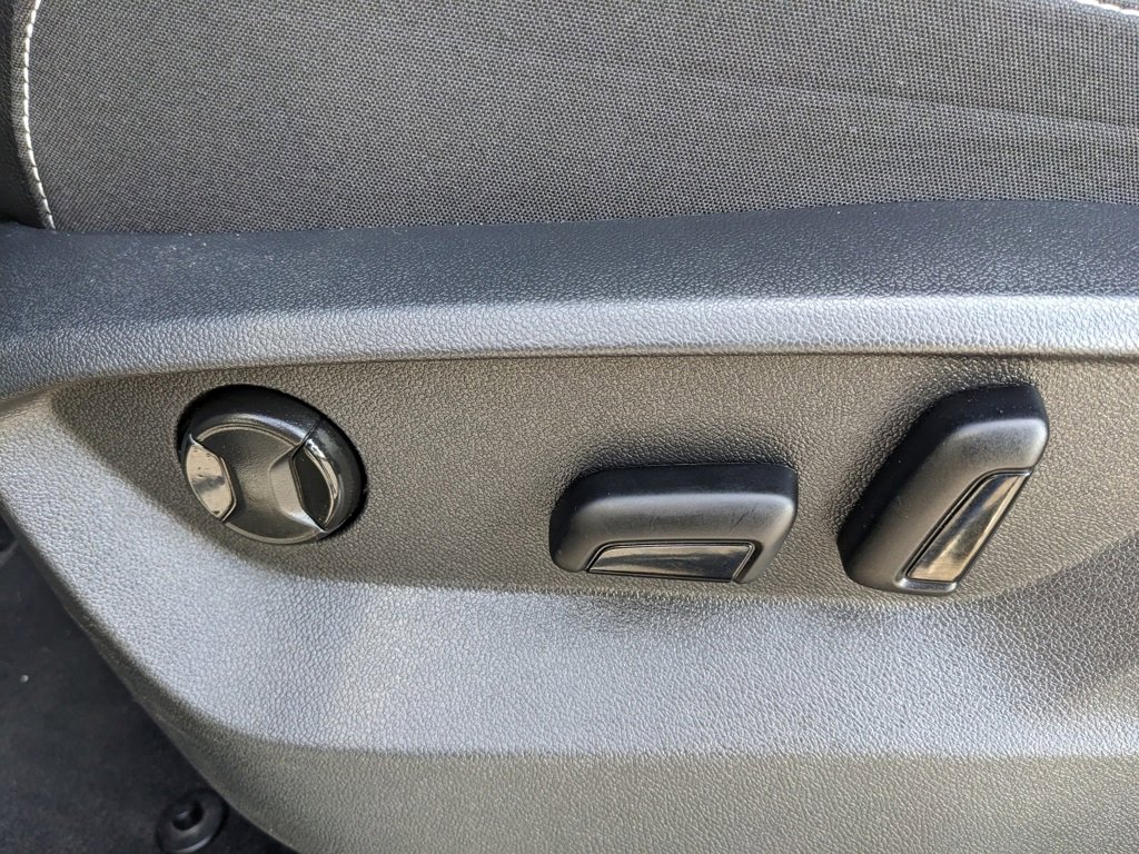 Used 2024 Volkswagen Atlas SE image 54