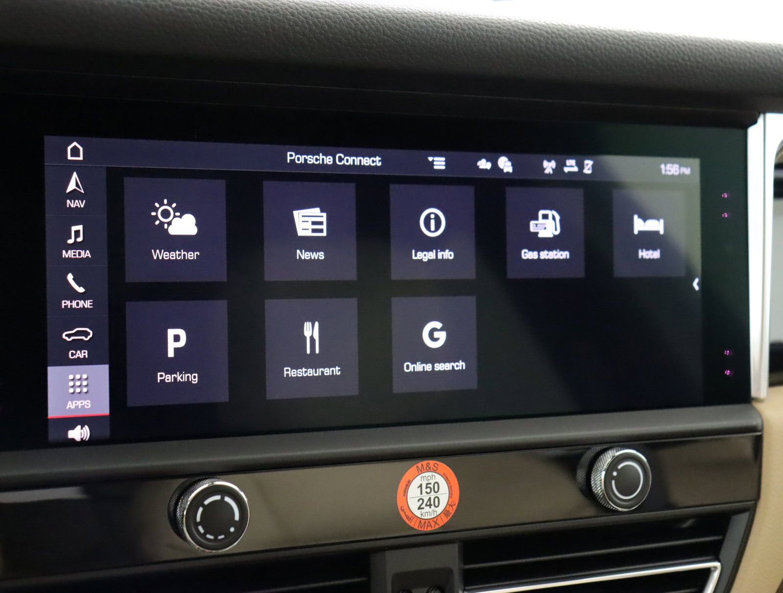 Used 2025 Porsche Macan image 31