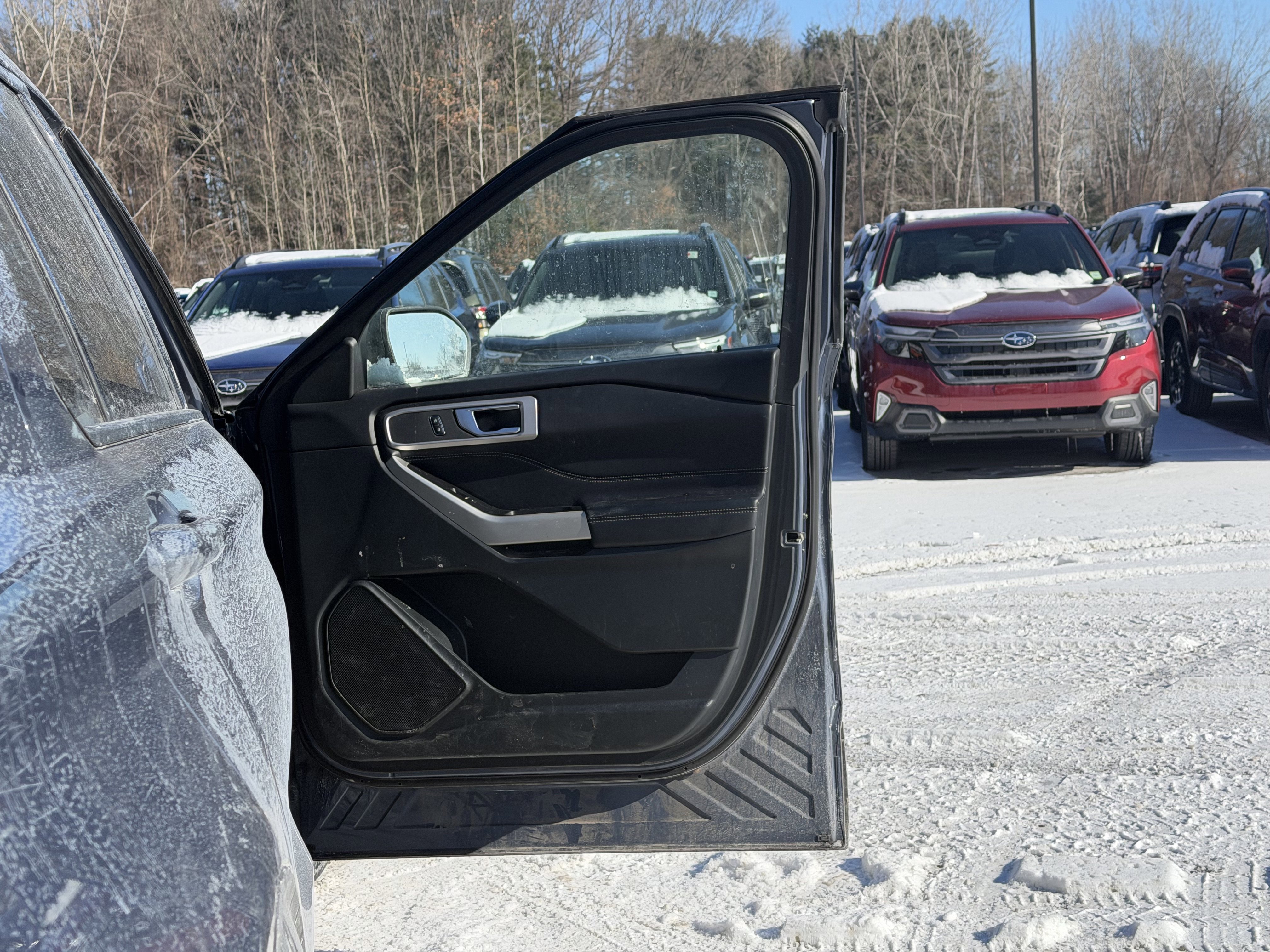 Used 2021 Ford Explorer XLT w/ Equipment Group 202A image 34