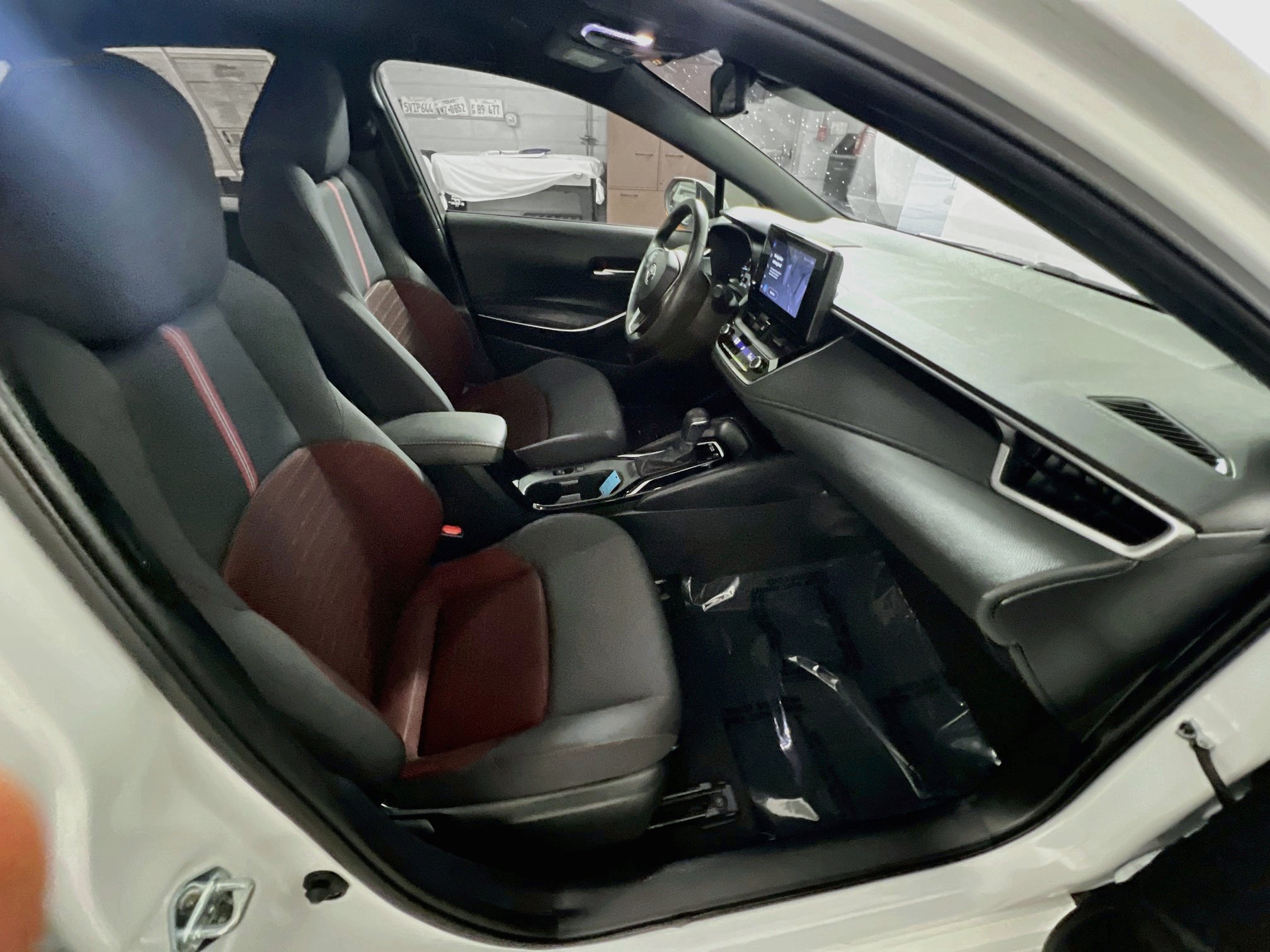 Used 2023 Toyota Corolla SE FWD image 31