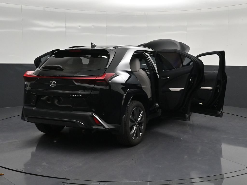 Used 2025 Lexus UX 300h FWD image 35