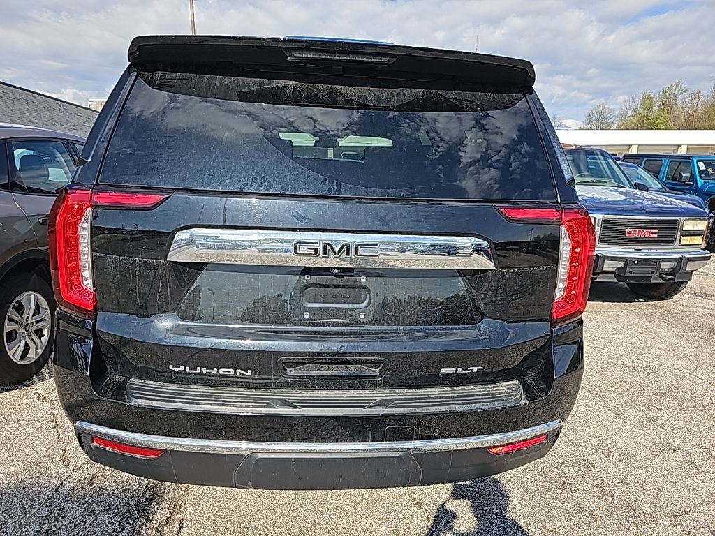 Used 2024 GMC Yukon XL SLT w/ SLT Luxury Package AWD/4WD image 10