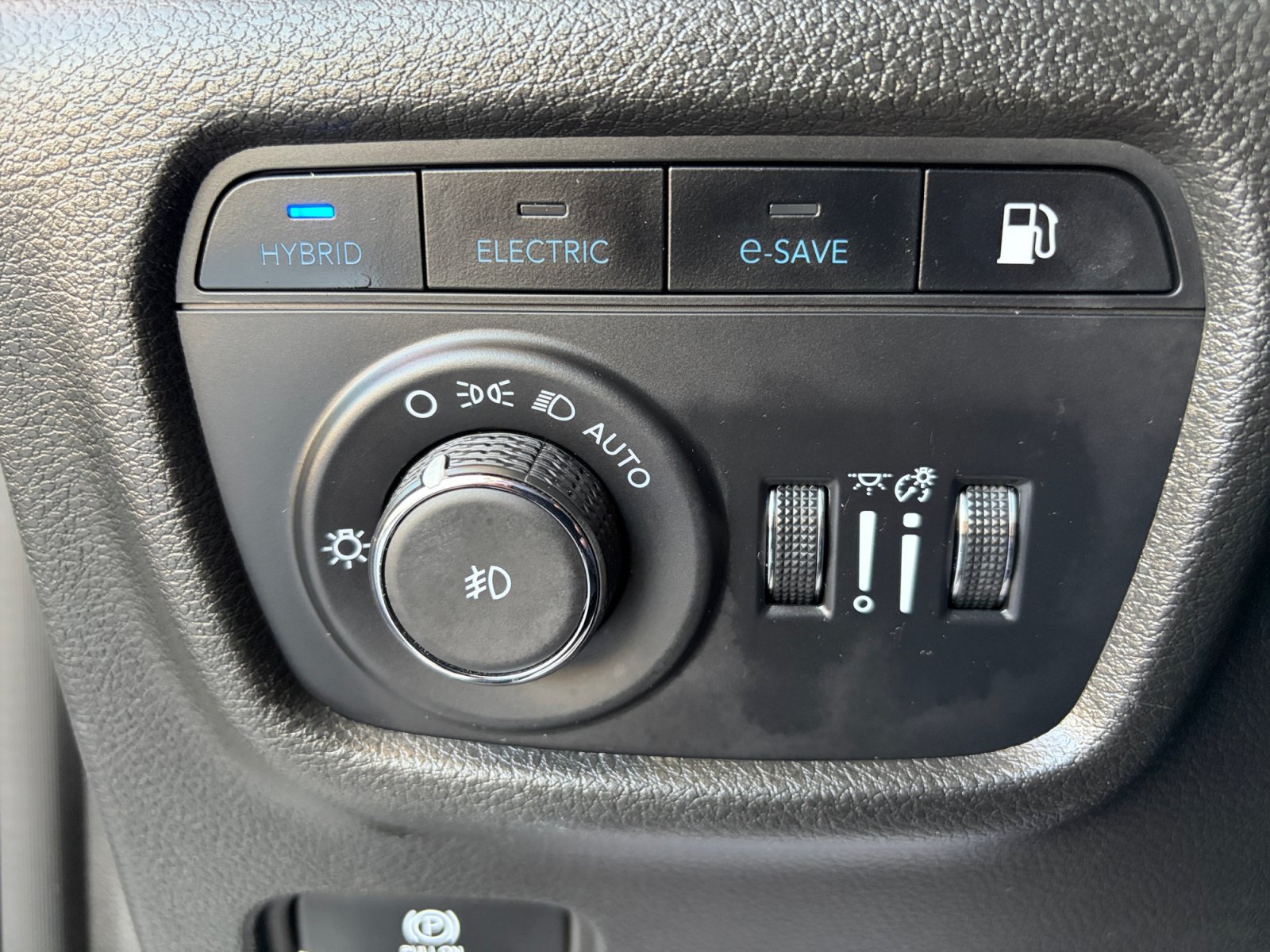 Used 2024 Jeep Grand Cherokee Limited 4xe AWD/4WD image 31