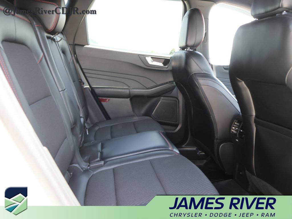 Used 2023 Ford Escape ST-Line Select w/ Tech Pack #2 AWD/4WD image 12