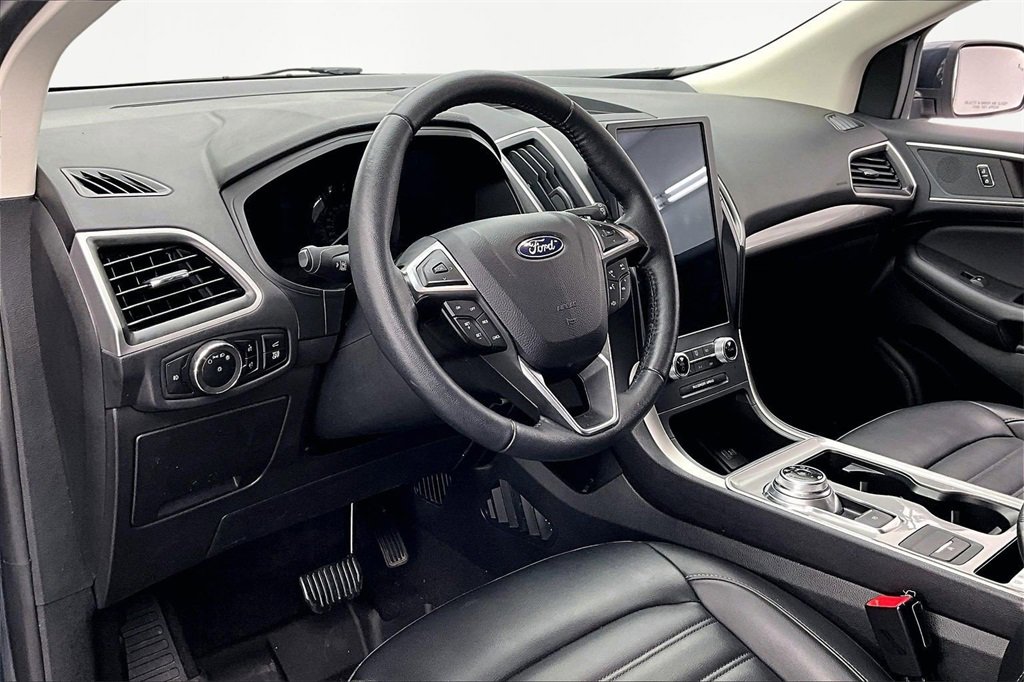 Used 2024 Ford Edge SEL w/ Convenience Package image 14