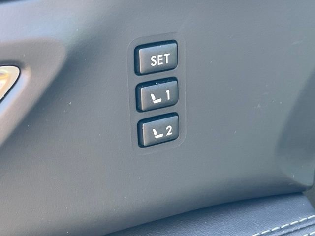 New 2025 Subaru Ascent Limited image 17