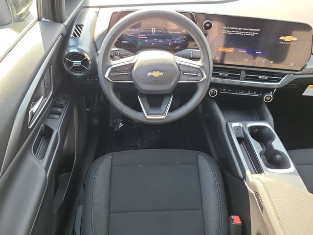 New 2026 Chevrolet Equinox EV LT w/ LPO, Blackout Package FWD image 17